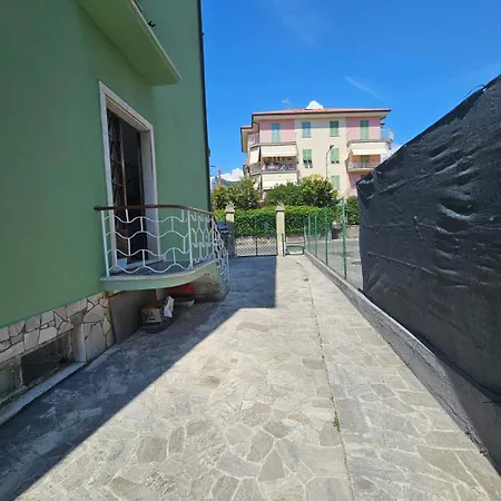 Bagnanti-sea Loft Sestri Levante